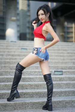 庄稼地里的哼哈声